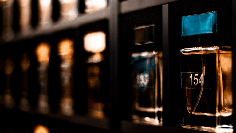 Your Perfume Wardrobe: The Secret to Smelling Like Your Mood (and Outfit)